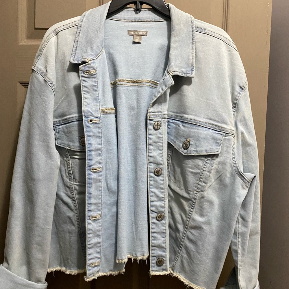 Jean jacket never worn no tags